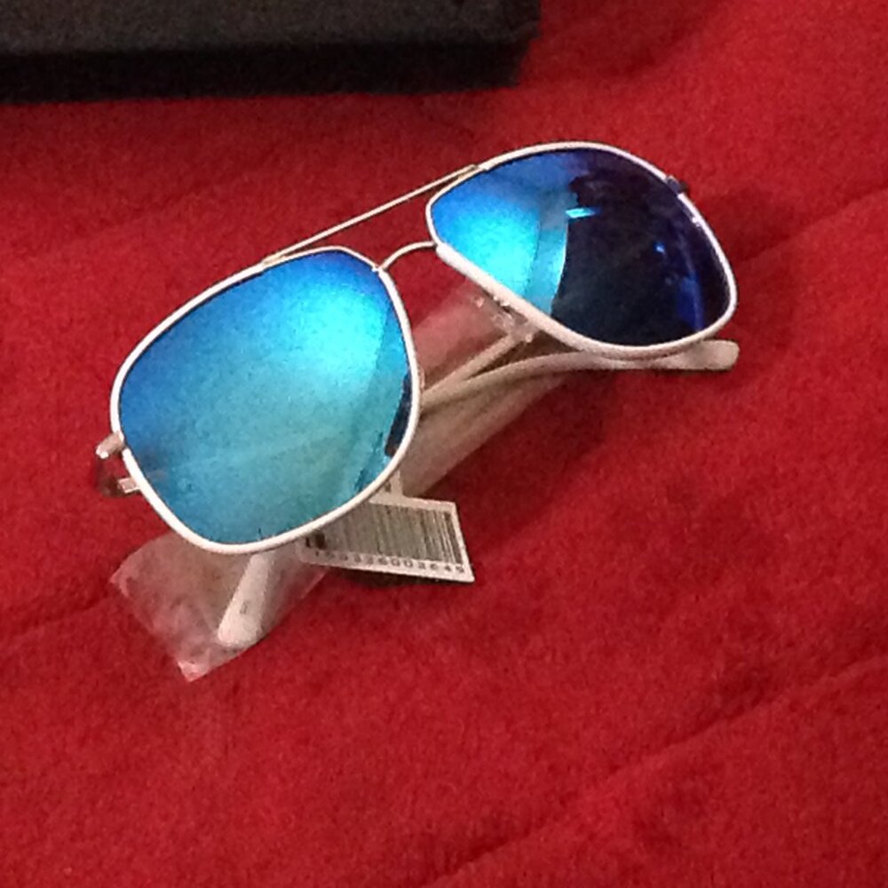 NWT Perverse Unisex Aviators Sunglasses Belllezza White